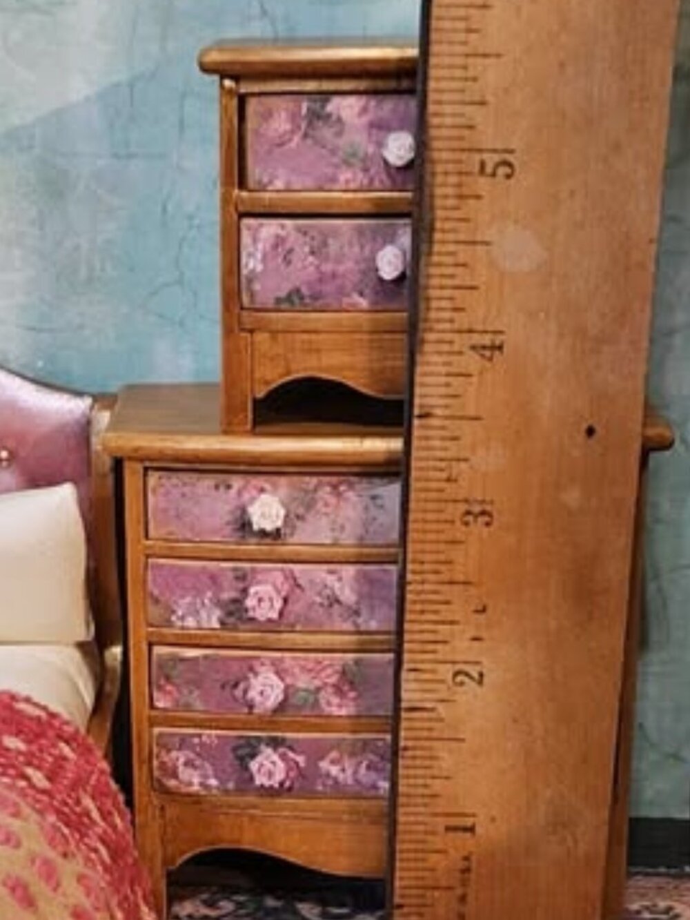Dollhouse Miniature Bedroom Set Artist Customized - Picture 10 of 10